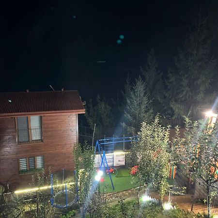 Садиба Бункер Чан Mizhhirya  エクステリア 写真
